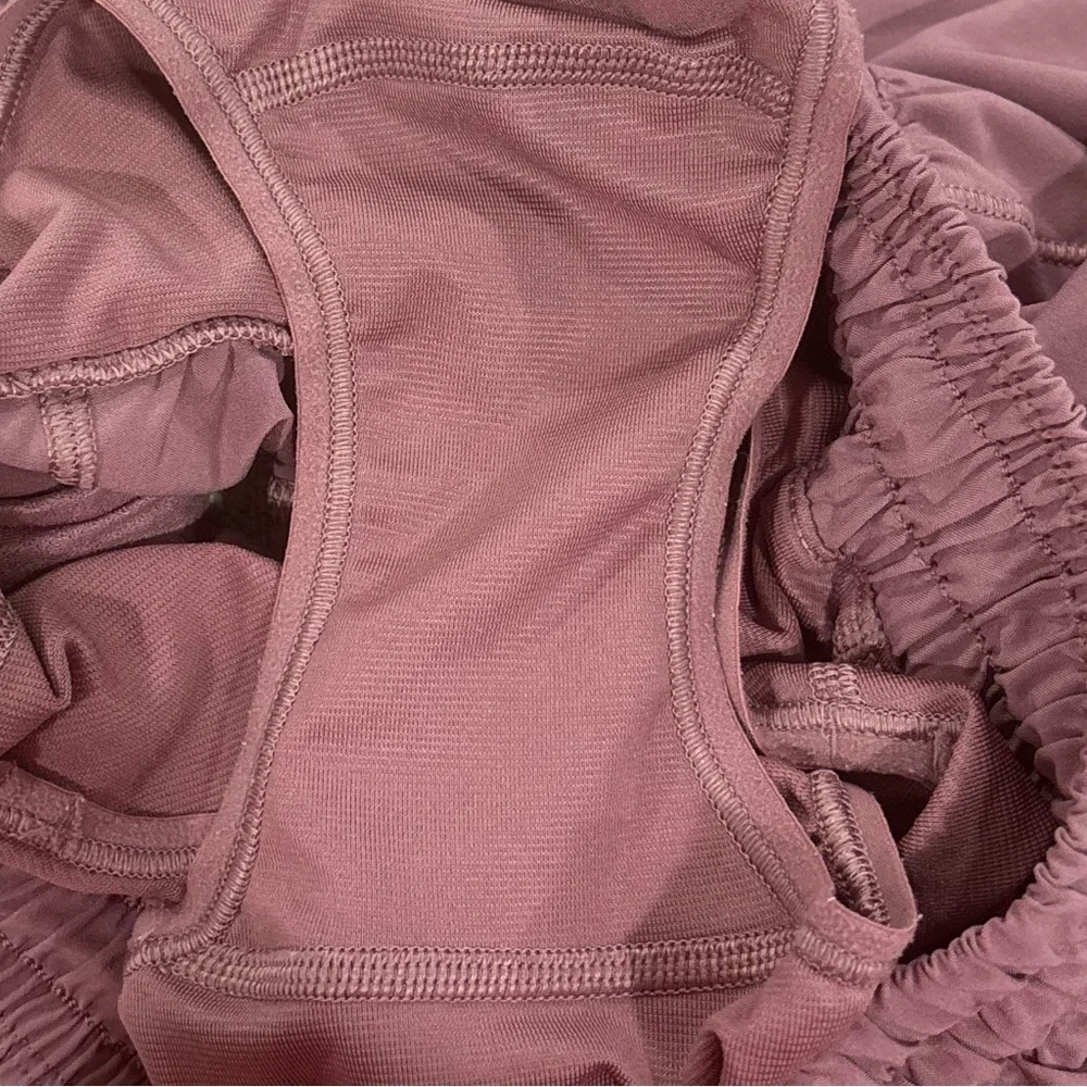 Lululemon Hotty Hot Shorts 4